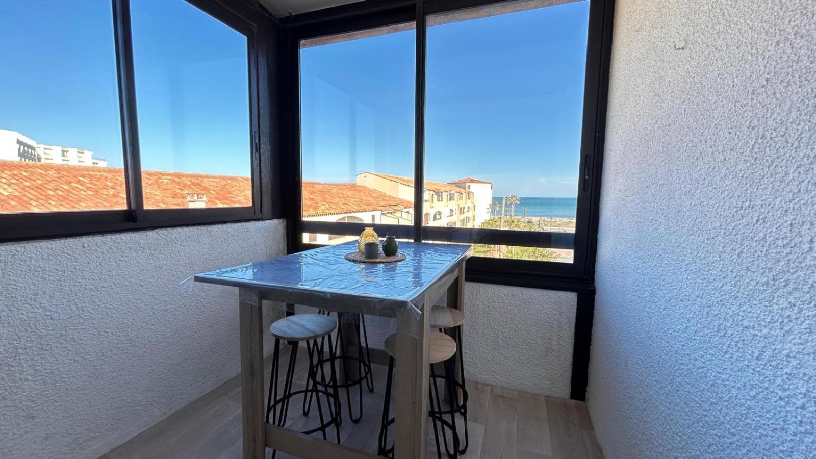 Appartement Le Barcares Avec Vue Sur Mer De Type T2 Location Arrivee A Partir De 15H Depart Maximum A 11H Location Du Samedi Au Samedi Juillet Et Aout Ngoại thất bức ảnh